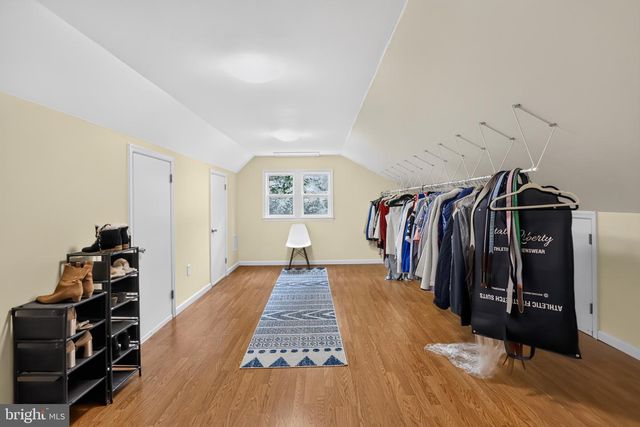 302 BRIDGEBORO RD, Moorestown, NJ 08057