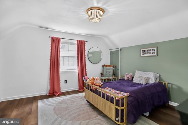 302 BRIDGEBORO RD, Moorestown, NJ 08057