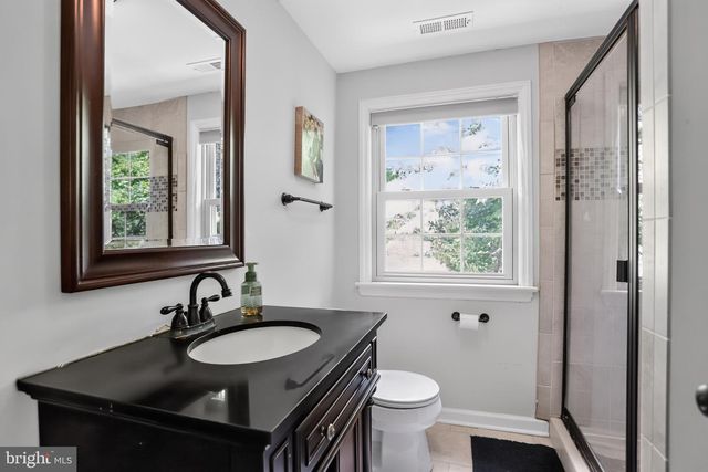 302 BRIDGEBORO RD, Moorestown, NJ 08057