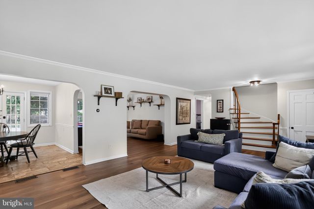 302 BRIDGEBORO RD, Moorestown, NJ 08057