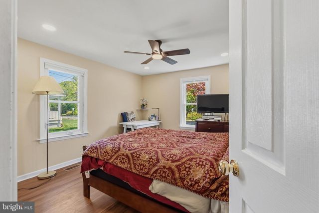 227 PRINCETON AVE, Hamilton, NJ 08619