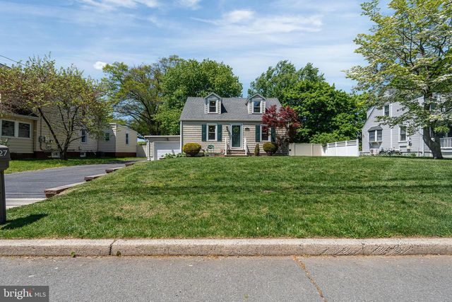 227 PRINCETON AVE, Hamilton, NJ 08619