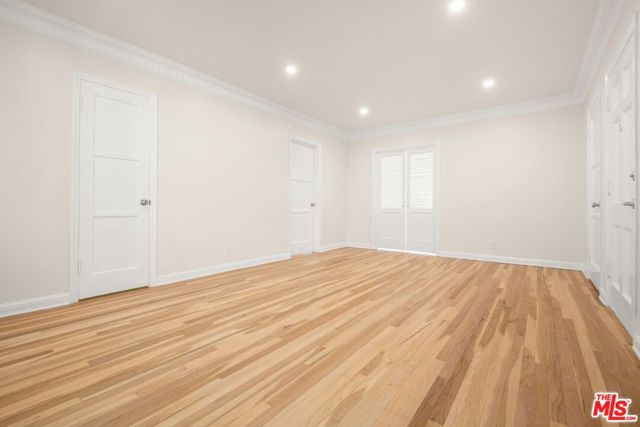 405 Shirley Place, Beverly Hills, CA 90212