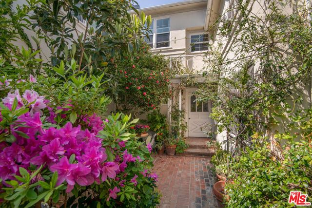 405 Shirley Place, Beverly Hills, CA 90212