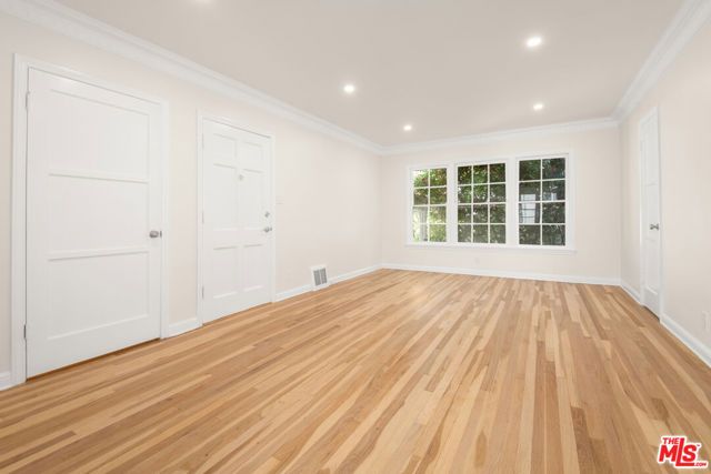 405 Shirley Place, Beverly Hills, CA 90212