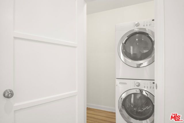 405 Shirley Place, Beverly Hills, CA 90212