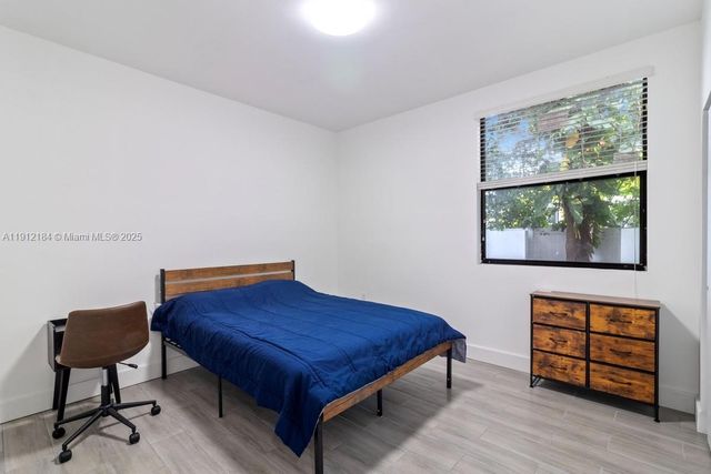 1544 NW 59th St A, Miami, FL 33142