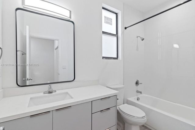 1544 NW 59th St A, Miami, FL 33142