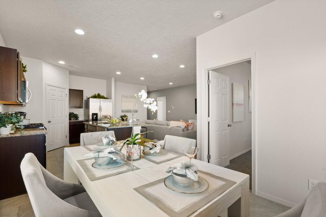1503 Las Colinas Road NW, Los Lunas, NM 87031