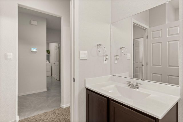 1503 Las Colinas Road NW, Los Lunas, NM 87031