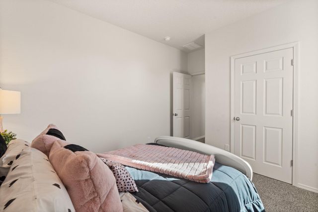 1503 Las Colinas Road NW, Los Lunas, NM 87031