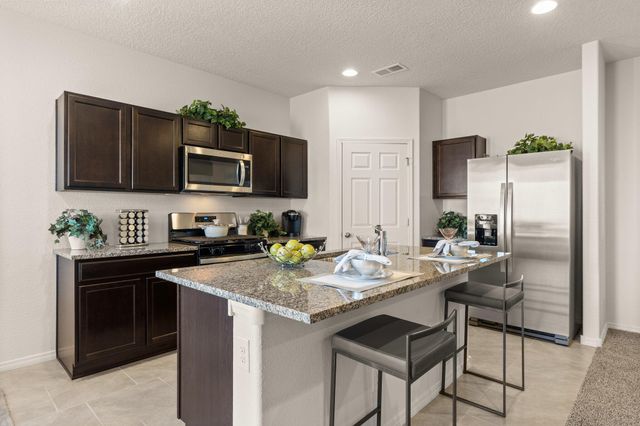 1503 Las Colinas Road NW, Los Lunas, NM 87031