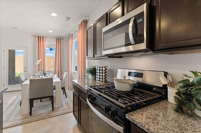 1503 Las Colinas Road NW, Los Lunas, NM 87031