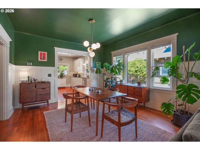 1541 Ne 49TH Ave, Portland, OR 97213