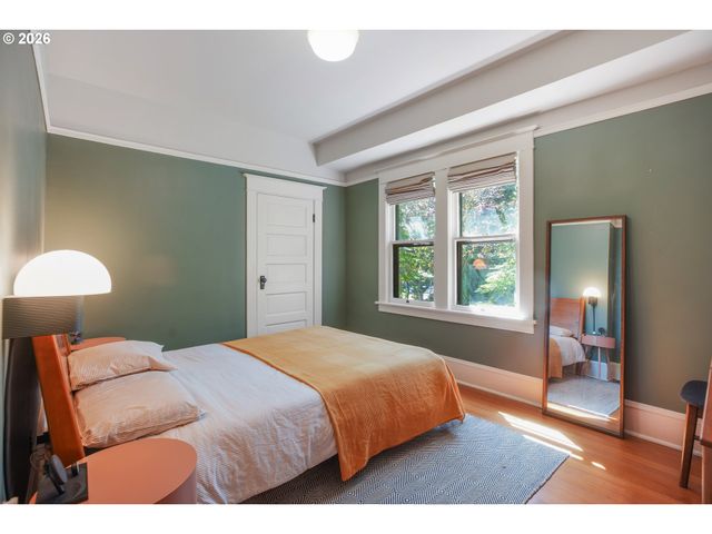 1541 Ne 49TH Ave, Portland, OR 97213