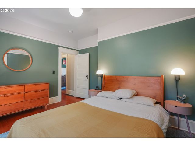 1541 Ne 49TH Ave, Portland, OR 97213