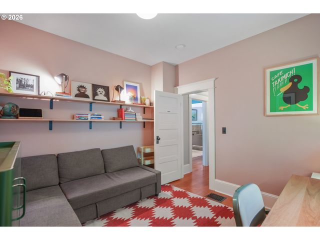 1541 Ne 49TH Ave, Portland, OR 97213