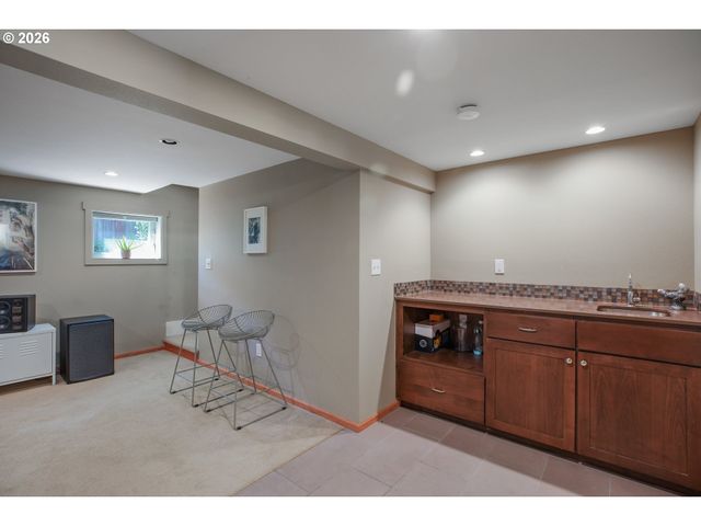 1541 Ne 49TH Ave, Portland, OR 97213