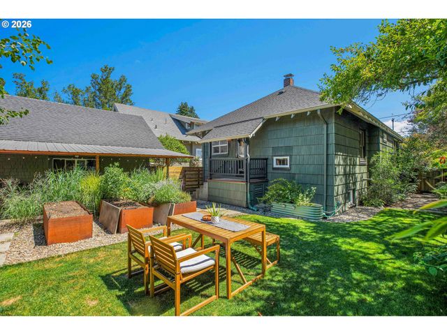 1541 Ne 49TH Ave, Portland, OR 97213