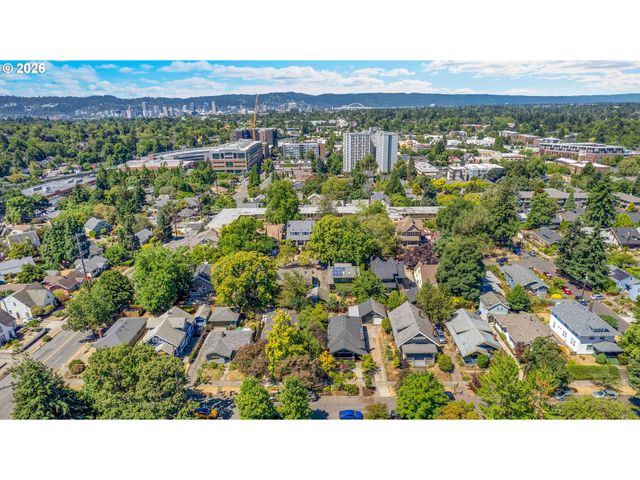 1541 Ne 49TH Ave, Portland, OR 97213