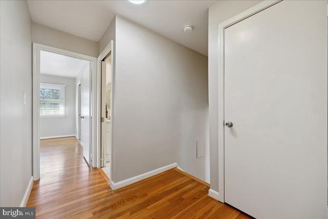 823 DIAMOND DR, Gaithersburg, MD 20878