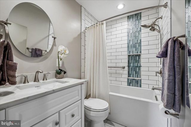 823 DIAMOND DR, Gaithersburg, MD 20878