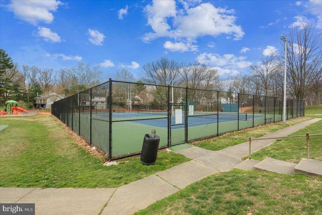 823 DIAMOND DR, Gaithersburg, MD 20878