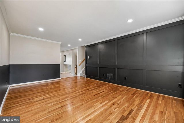 823 DIAMOND DR, Gaithersburg, MD 20878