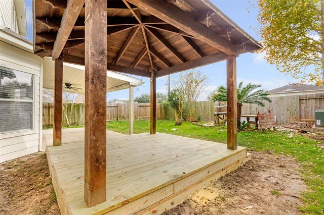 12206 Beacon Tree Court, Humble, TX 77346