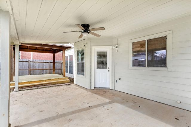 12206 Beacon Tree Court, Humble, TX 77346