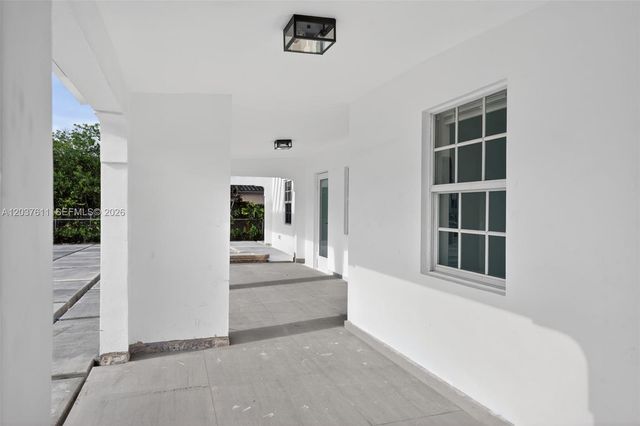 1920 SW 67th Ave, Miami, FL 33147