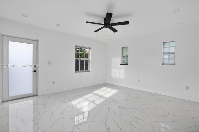 1920 SW 67th Ave, Miami, FL 33147