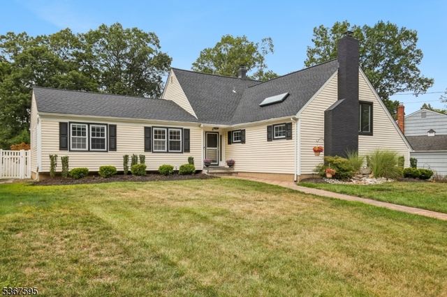 8 Deauville Dr, Parsippany-troy Hills Twp., NJ 07054
