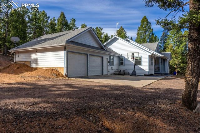 16 Spruce Circle, Woodland Park, CO 80863