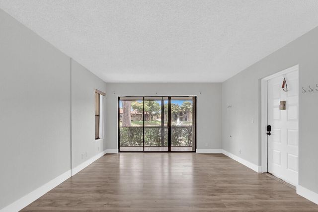 715 Sunny Pine Way B1, Greenacres, FL 33415