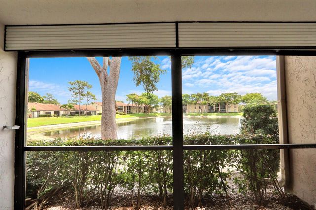 715 Sunny Pine Way B1, Greenacres, FL 33415