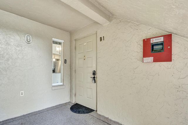 715 Sunny Pine Way B1, Greenacres, FL 33415
