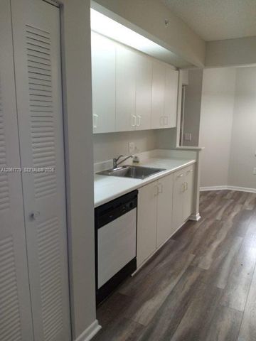 1351 SW 141 AVE 310-G, Pembroke Pines, FL 33027