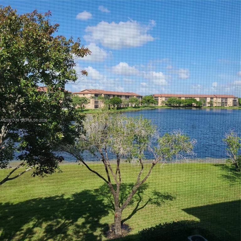 1351 SW 141 AVE 310-G, Pembroke Pines, FL 33027
