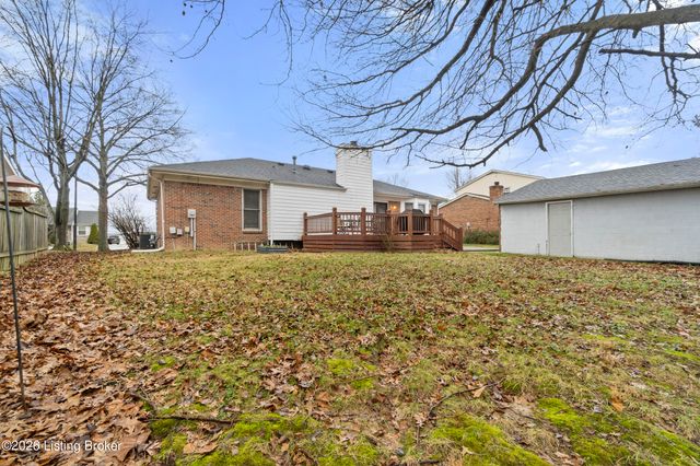 4902 Simpson Dr, Louisville, KY 40218