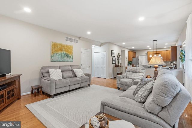4130 CREEK RD, Collegeville, PA 19426