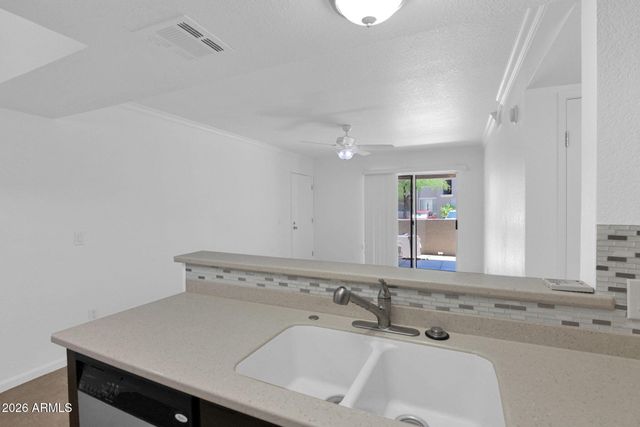 1720 E THUNDERBIRD Road 1019, Phoenix, AZ 85022