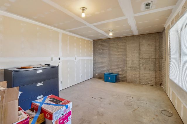 1603 250th Avenue, Osceola, IA 50213