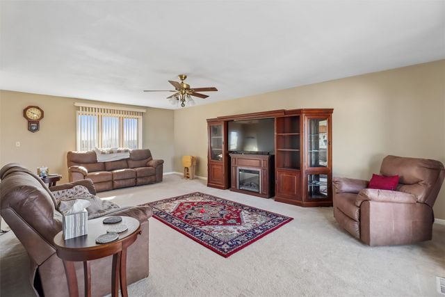 1603 250th Avenue, Osceola, IA 50213