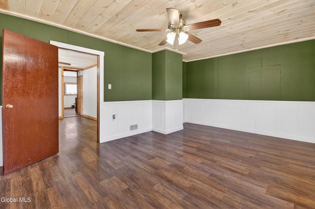 1906 NY-10, Caroga Lake, NY 12032