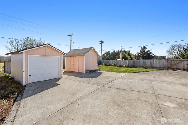 17944 Camus Drive SW, Rochester, WA 98579