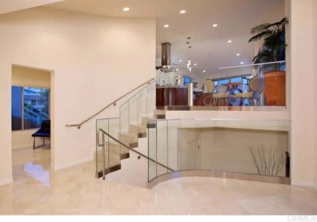 1518 Monmouth Drive, Pacific Beach (san Diego), CA 92109