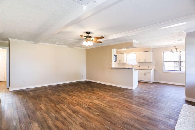 502 Rosewood Drive, Shenandoah, TX 77381