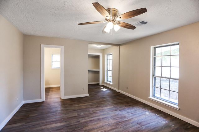 502 Rosewood Drive, Shenandoah, TX 77381