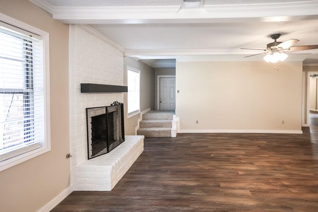 502 Rosewood Drive, Shenandoah, TX 77381